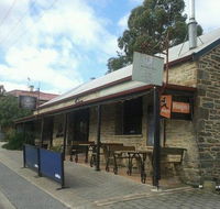 Bucks Bistro - Accommodation Directory