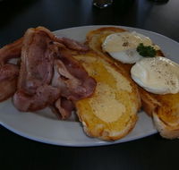 Lakes Bakery Cafe - Accommodation Directory