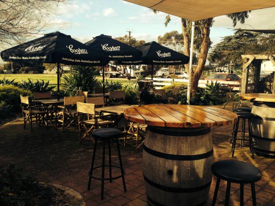Policemans Point SA Accommodation Directory