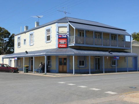 Port Wakefield Hotel - Accommodation Directory 0