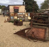 The Tinsmith's Cottage - Accommodation Directory