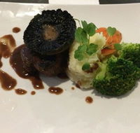 Seren8 Restaurant  Bar - Accommodation Directory