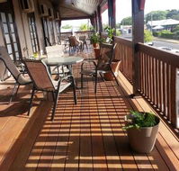 Commercial Hotel Clermont - Accommodation Directory