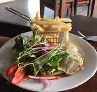 The Highlander Tavern - Accommodation Directory