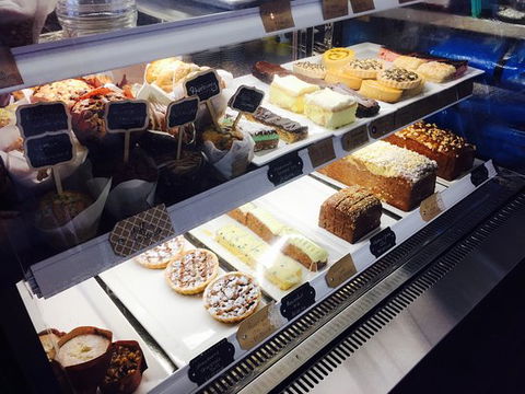 Willow Tree Cafe - Accommodation Directory 0
