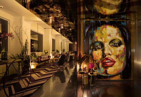 Adelphi Hotel - Accommodation Directory 2