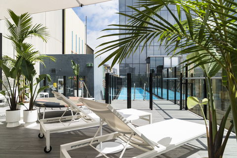 Adelphi Hotel - Accommodation Directory 8