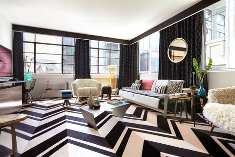 Adelphi Hotel - Accommodation Directory 16