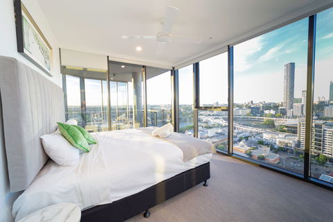 Arise Brisbane One - Accommodation Directory 5