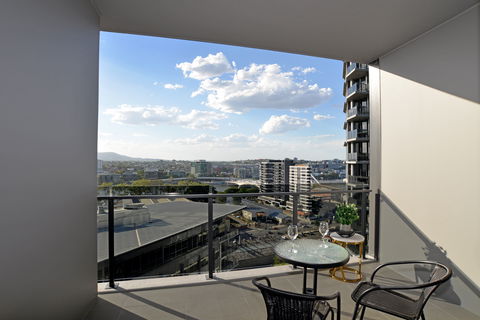 Arise Brisbane One - Accommodation Directory 6