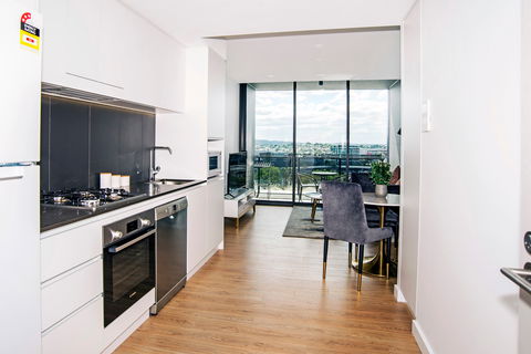 Arise Brisbane One - Accommodation Directory 9