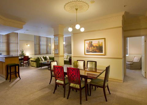 Royal Albert Hotel - Accommodation Directory 6