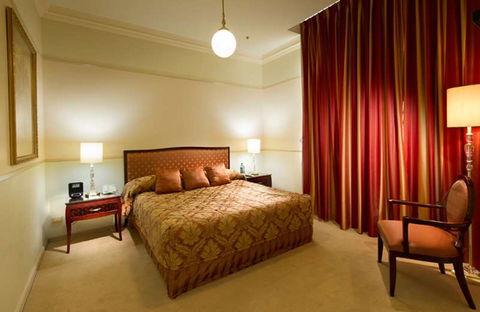 Royal Albert Hotel - Accommodation Directory 10