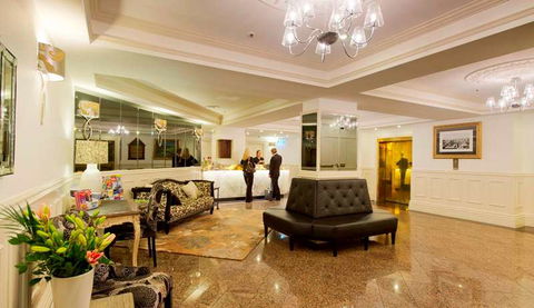 Royal Albert Hotel - Accommodation Directory 14