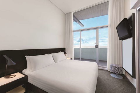 Adina Apartment Hotel Perth - Accommodation Directory 11