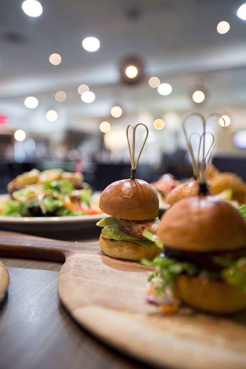 All Seasons Bendigo - Accommodation Directory 6