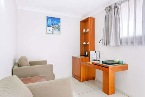 Comfort Inn & Suites Burwood - Accommodation Directory 13