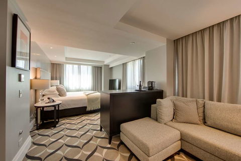 Mayfair Hotel - Accommodation Directory 5