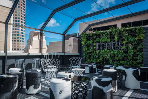 Mayfair Hotel - Accommodation Directory 13