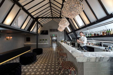 Mayfair Hotel - Accommodation Directory 15
