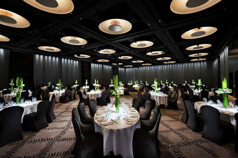 Hilton Adelaide - Accommodation Directory 8