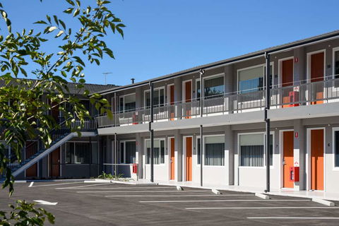 HotelMOTEL - Accommodation Directory 0