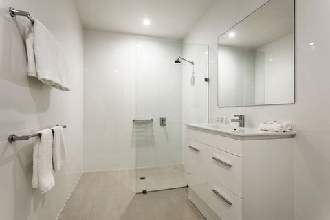 Quest On Franklin - Accommodation Directory 4
