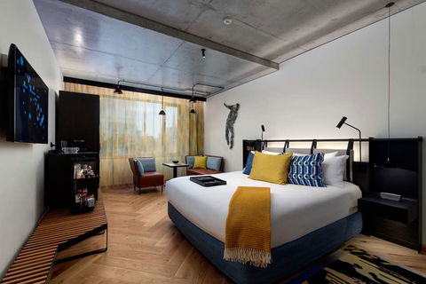 QT Melbourne - Accommodation Directory 4