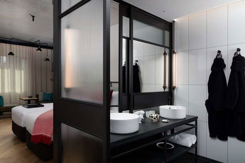 QT Melbourne - Accommodation Directory 6