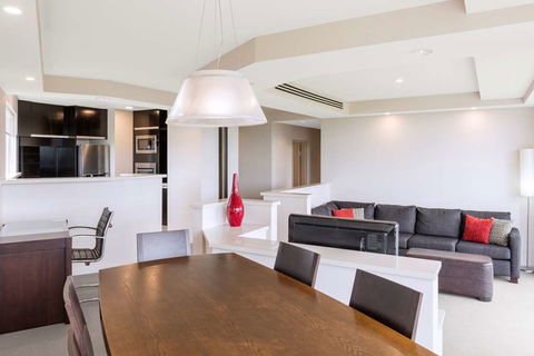 RACV Royal Pines Resort - Accommodation Directory 13