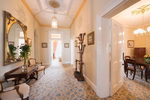 The Hotel Windsor - Accommodation Directory 9
