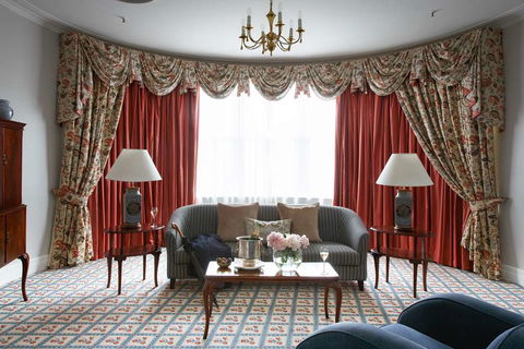 The Hotel Windsor - Accommodation Directory 10