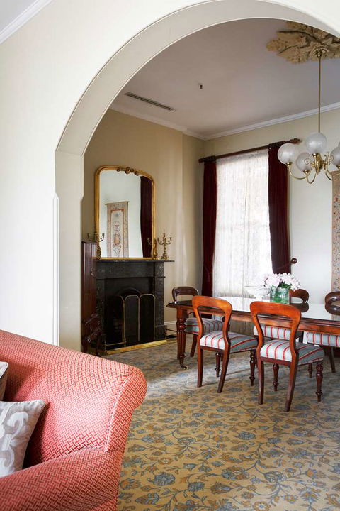 The Hotel Windsor - Accommodation Directory 11