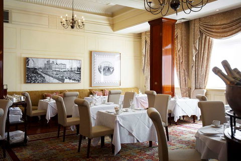 The Hotel Windsor - Accommodation Directory 15