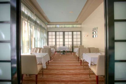 Mantra Legends Hotel - Accommodation Directory 13