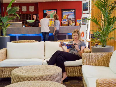 Islander Resort Hotel - Accommodation Directory 1