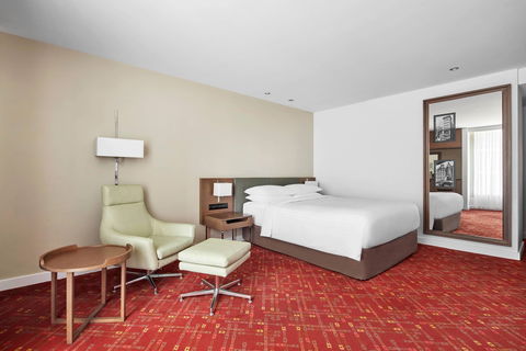 Melbourne Marriott Hotel - Accommodation Directory 4
