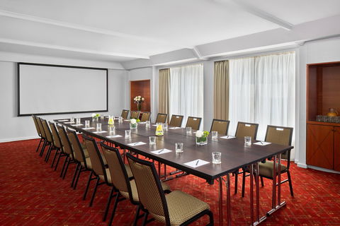 Melbourne Marriott Hotel - Accommodation Directory 7