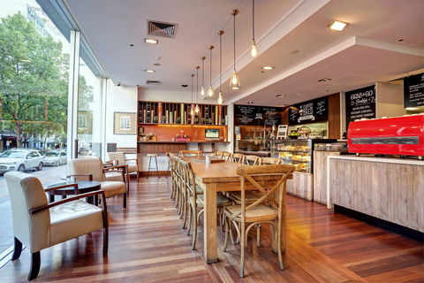 Melbourne Marriott Hotel - Accommodation Directory 8