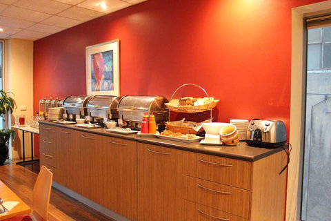 YEHS Hotel Melbourne CBD - Accommodation Directory 14