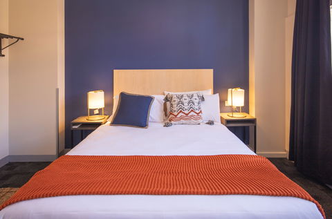 United Backpackers - Accommodation Directory 13