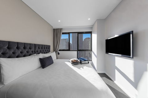 Meriton Suites Kent Street - Accommodation Directory 7