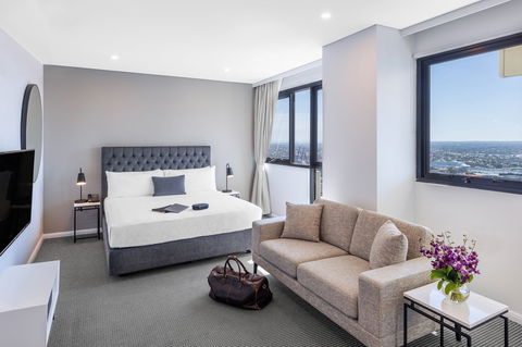 Meriton Suites Kent Street - Accommodation Directory 17