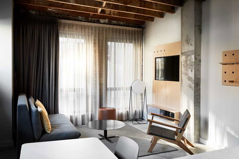 Veriu Broadway - Accommodation Directory 12