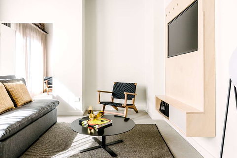 Veriu Broadway - Accommodation Directory 13