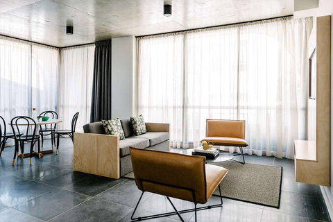 Veriu Broadway - Accommodation Directory 15