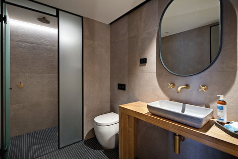 Zara Tower Serviced Apartments - Accommodation Directory 6