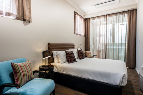 57 Hotel - Accommodation Directory 2