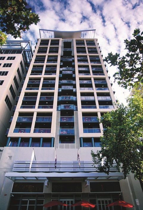 Oaks Horizons Hotel - Accommodation Directory 0