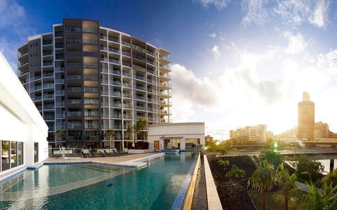 Oaks Gateway On Palmer - Accommodation Directory 0